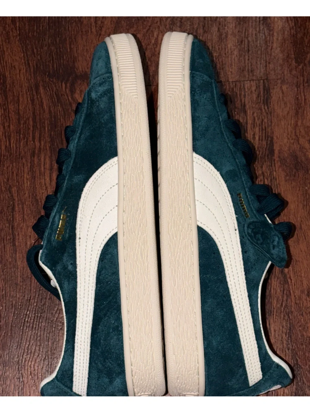 Puma Mens Suede shoes size 10.5